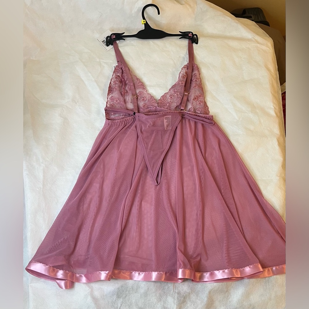 Spree Intimates Babydoll/sequin embroidery embellishments,adj/ straps SZ  M pink